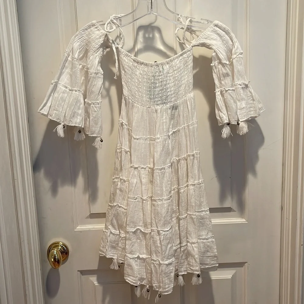 NWT  last chance. Donating in 3 dayslGiacomo Cinque ⭐️white dress